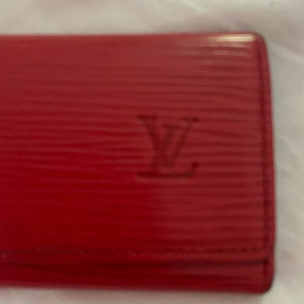 Genuine LOUIS VUITTON Red Epi 4 key ring holder 1st copy stock pic